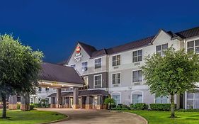 Best Western Plus Hobby Airport Inn & Suites